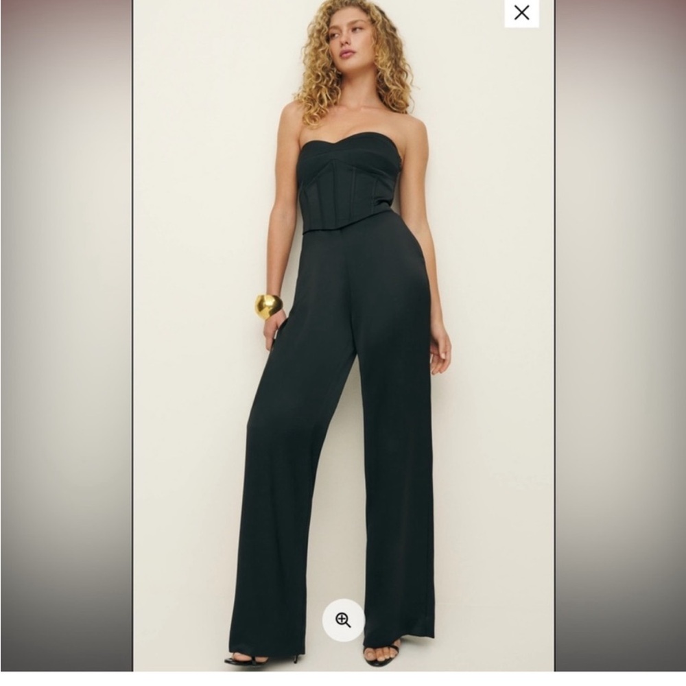 NWT Reformation Pacie Satin Corset
Jumpsuit in Black, Size 8